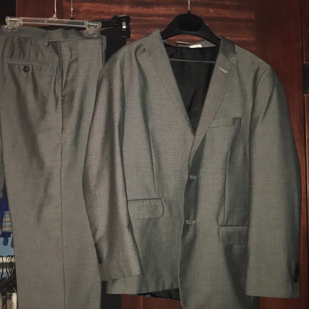 Calvin Klein Gray Suit